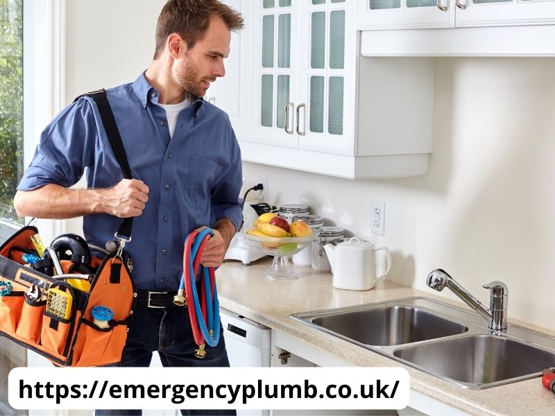 emergency plumber in east london offer services