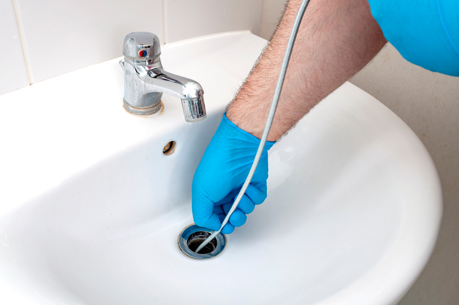 how to clear a blocked bathroom sink drain