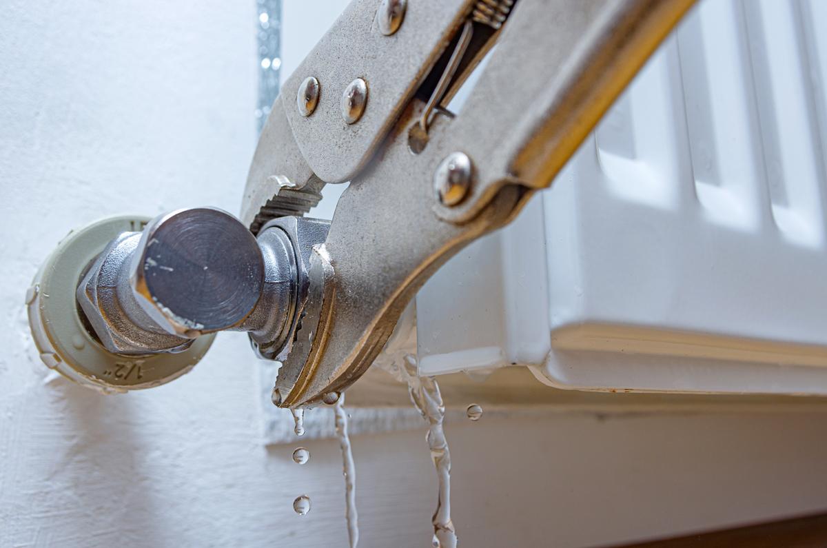 Burst Radiator Pipe: A Homeowner’s Guide to Quick Fixes and Prevention!