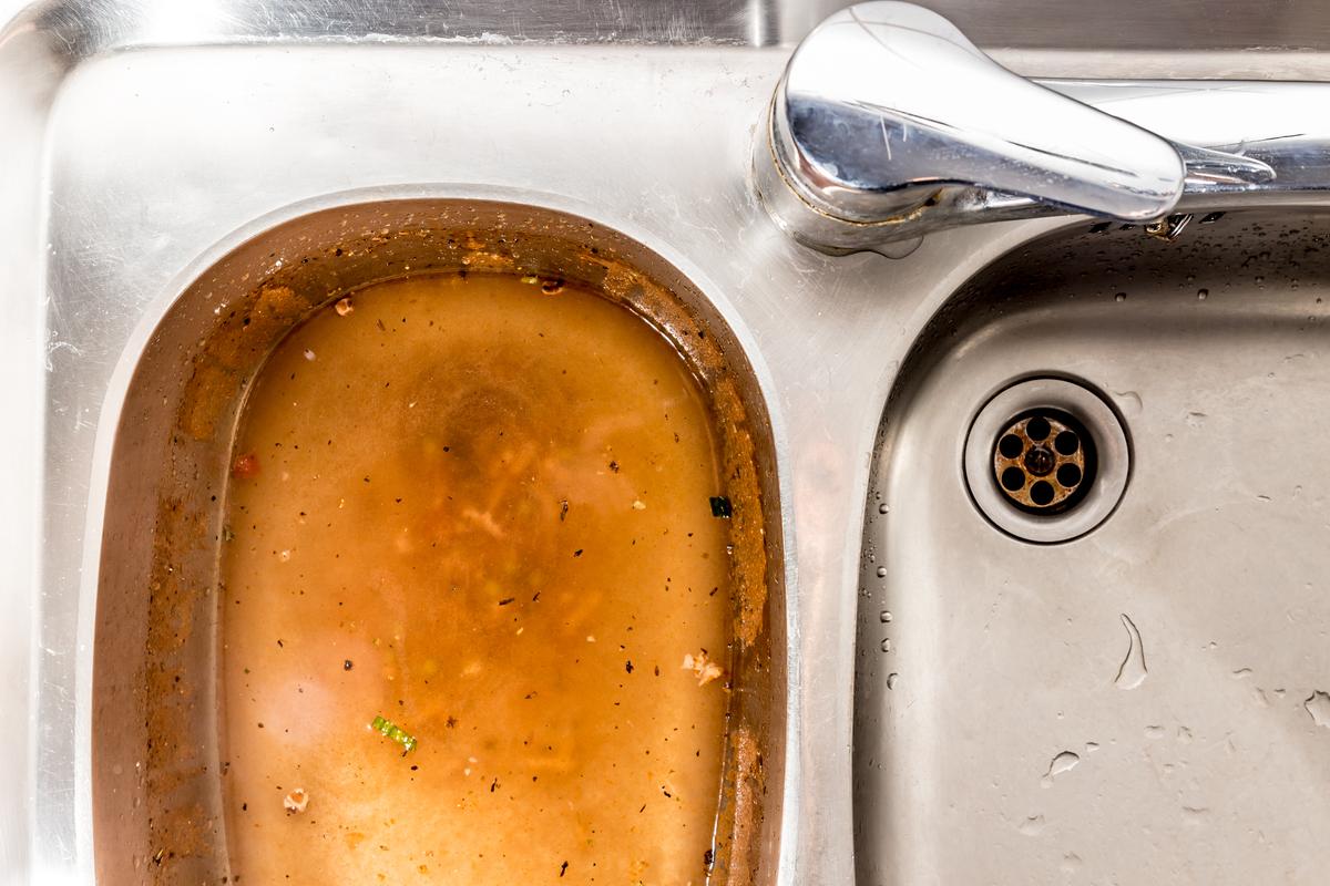 how to unblock a kitchen sink blocked with fat